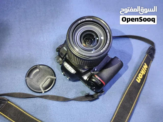كاميرا نيكون 7500 نظيفة جداً للبيع مستخدمة للتصوير في المجالس الحسينية موجودة كامل الملحقات