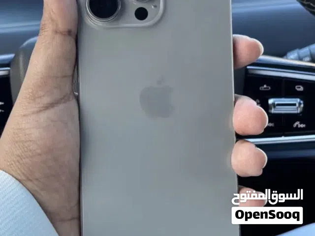 Apple iPhone 15 Pro Max 256 GB in Al Riyadh