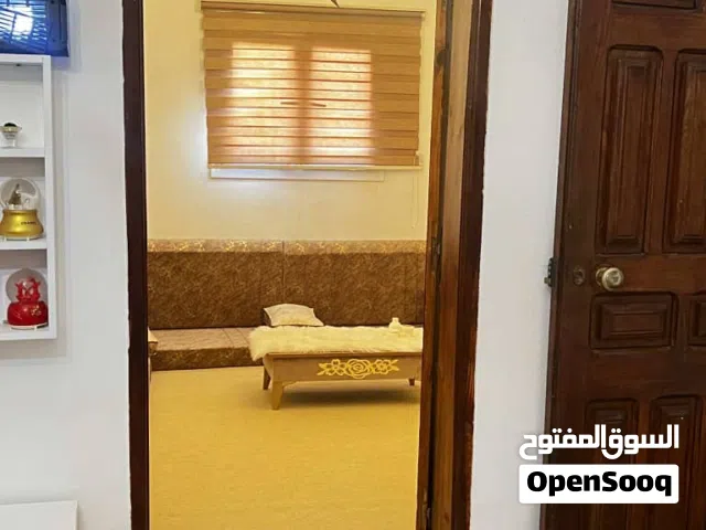 منزل دورين للبيع في الباعيش خلف حوازة الورد