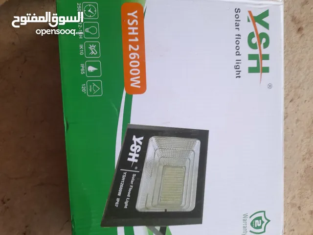 solar flood light model:ysh12600w light source:smd 2835*281pcs solar panel size:270*180*17mm