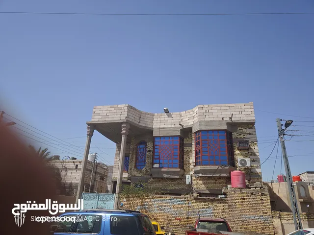 بيت للبيع قبله حي الجامعه خلف مدرسه العصر الحديث ملك بأسمي