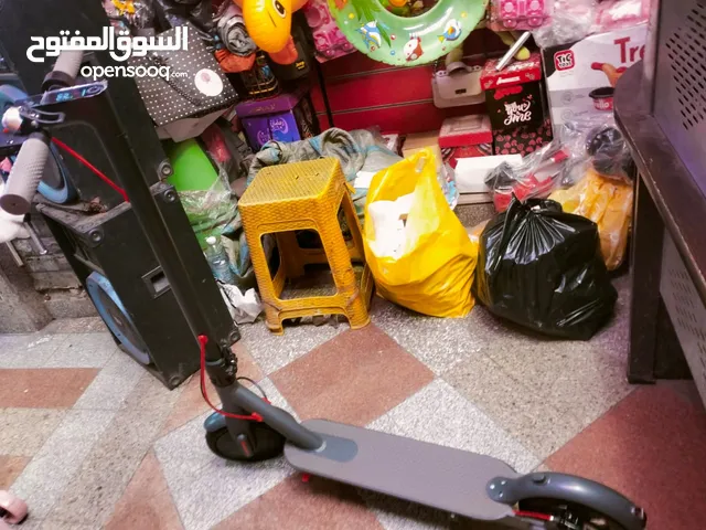 اسكوتر شحن كهرباء يشييل من 50كيلو إلي 150كيلوتلاته غيار فيه كشاف امامي وفرامل ABSوفيه لمبه استوب