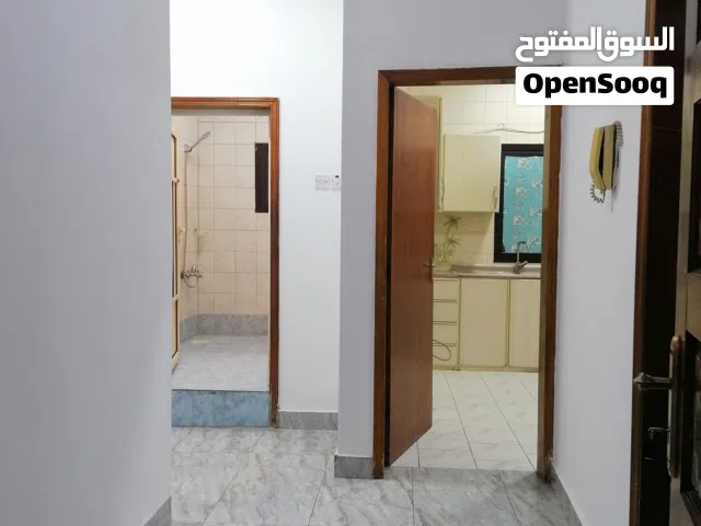 1 m2 4 Bedrooms Apartments for Rent in Manama Sanabis