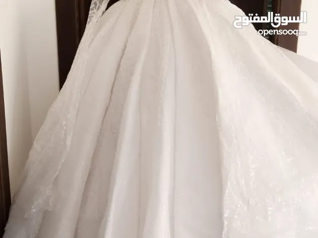 فستان عروس موديل حريم السلطان  مقاسها بلبس جميع الاحجام
