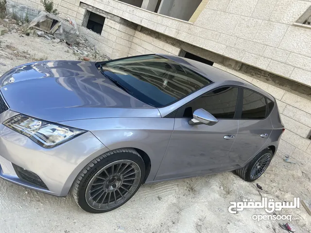Seat leon توماتيك