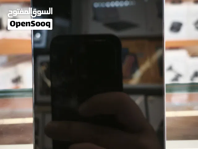 iphone 14 pro تخزين 256g لون بنفسجي بطارية 93% خالي من الخدوش بحالة الوكالة بسعر حررررق