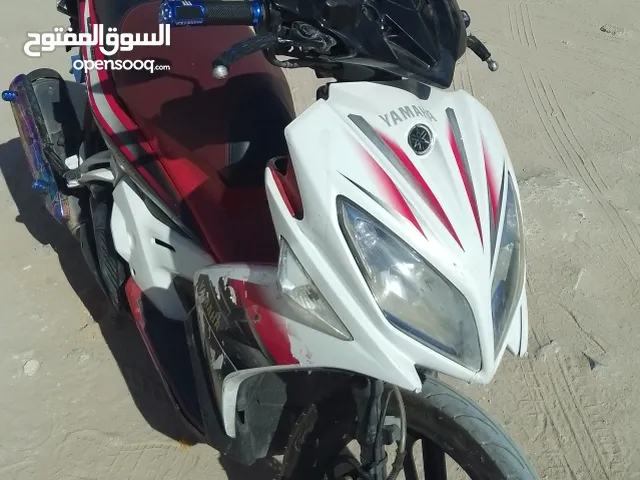 Yamaha (135) 2012