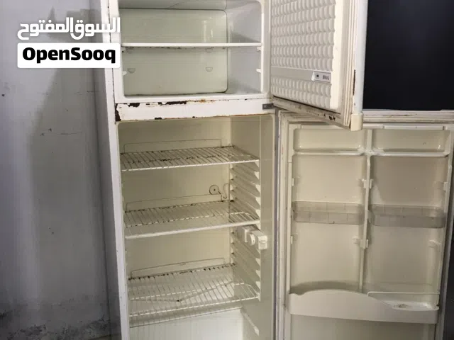ثلاجه مستعمله بحاجة غاز تواصل واتساب