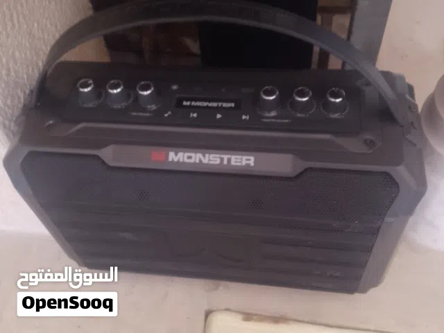 سماعة ومكبر صوت متكامل للحفلات والكاريوكي من Monster