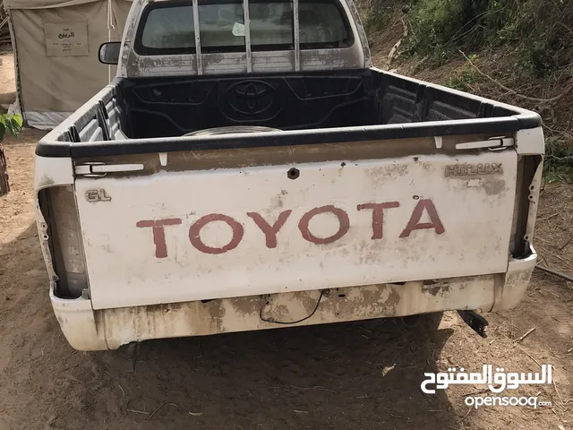 Used Toyota Hilux in Ma'rib