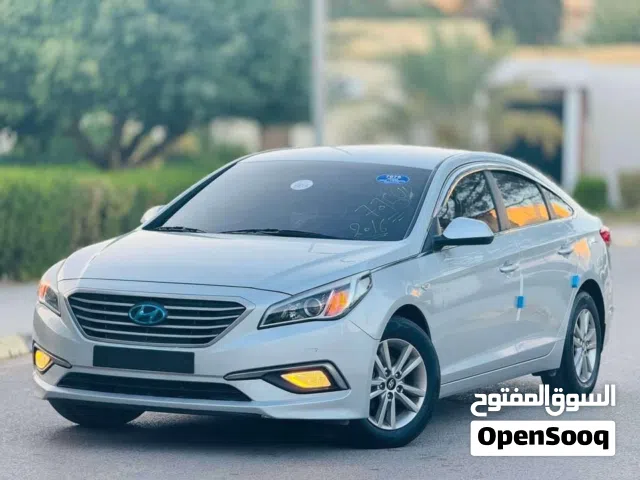 2017 هيونداي سوناتا Blue