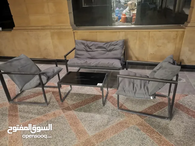 جلسات خارجيه مريحه كنبه وكرسين