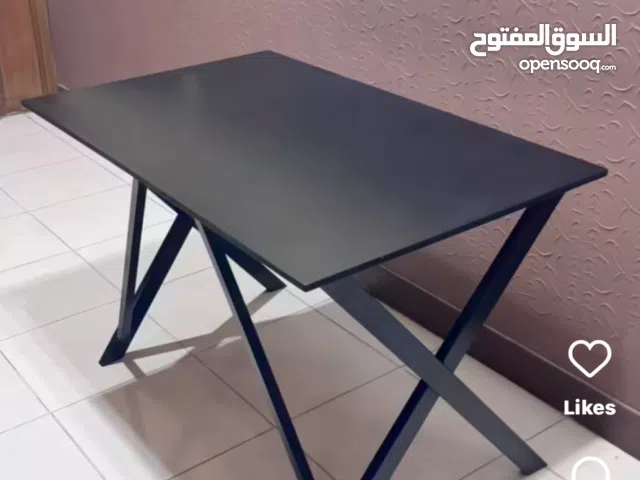 مطلوب طاولة مكتب