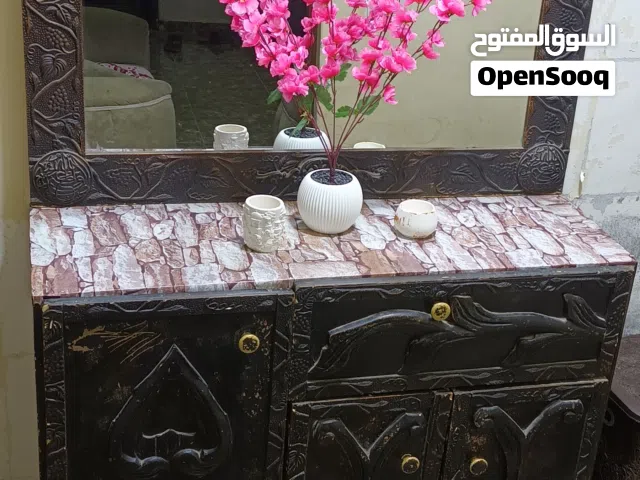 بيرو بحاله جيده خشب تفصيل اللبيع