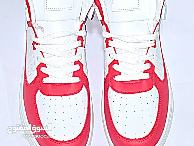 Sports shoes (red and white) BRAND NEW with free delivery