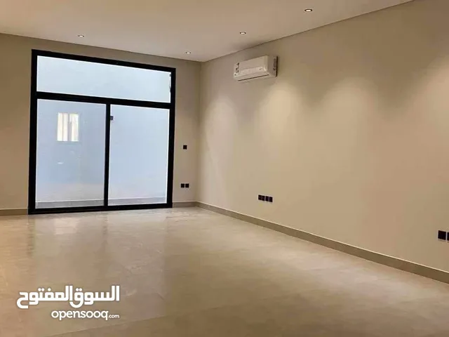 25 m2 3 Bedrooms Villa for Rent in Al Riyadh Al Arid