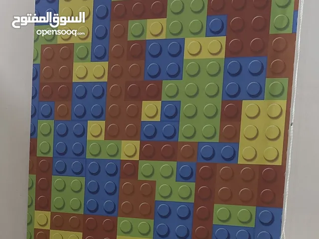 ستارة رول (بلاك اوت) بطبعة مكعبات الليغو