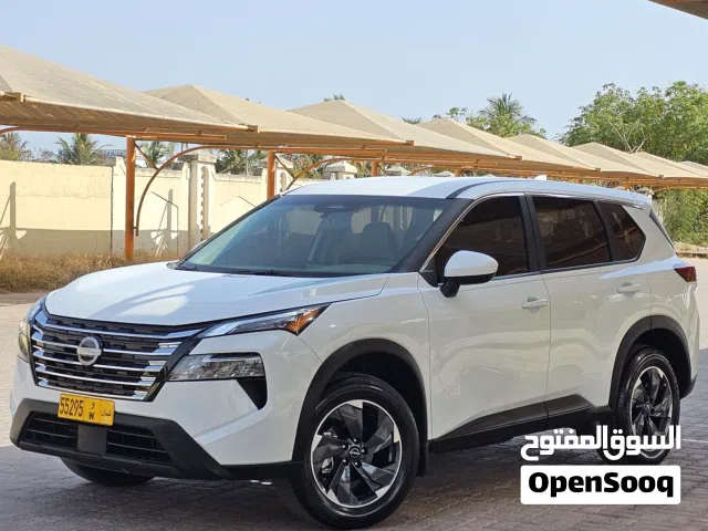 Used Nissan Rogue in Dhofar