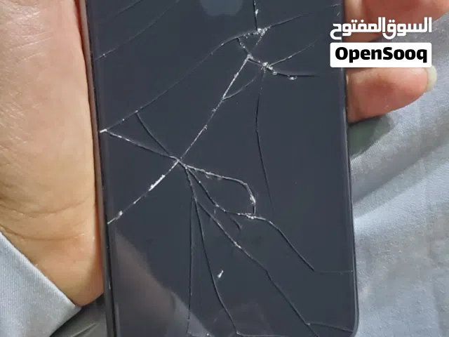 ايفون 8 بلس ذاكرة 256 جيجا رسمي اي شريحة بطارية وكالة 75 ٪ مشرخ خلفية غلاف ونة جديد بسعر عرطة 30 الف