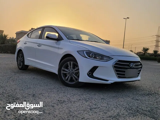 للبيع هيواندي النترا موديل 2018 مكينه 2000