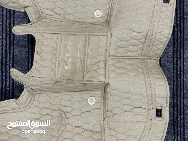 فرشات سياره سبورتج لون بيج 2022