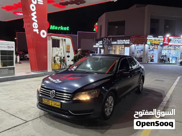 2014 فولكسفاغن باسات Standard
