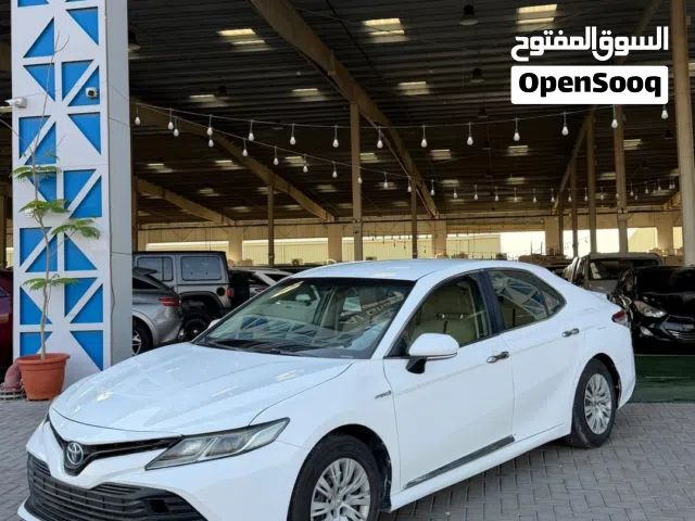 2019 تويوتا كامري Standard