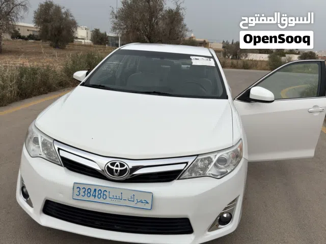 تويوتا كامري 2014 للبيع
