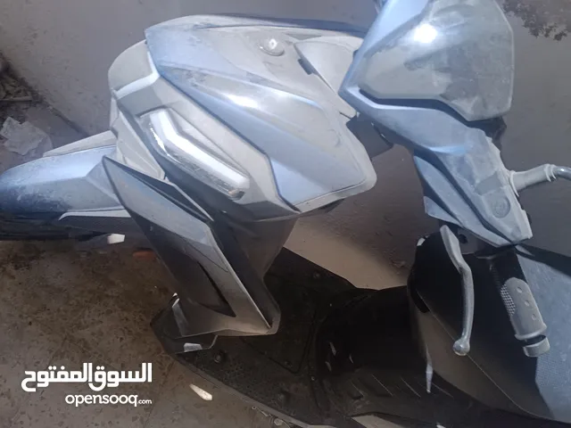 qj 125 سكوتر صغير