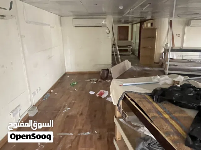 For rent place in villa Shop