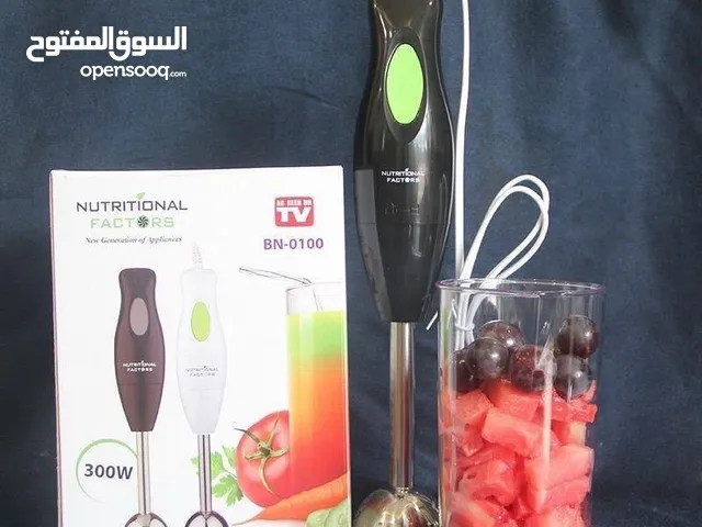 هاند بلندر 2 في 1 من شركة Nutritional Factors بقدرة 300W، متوفّر بلون أنيق: الأبيض
