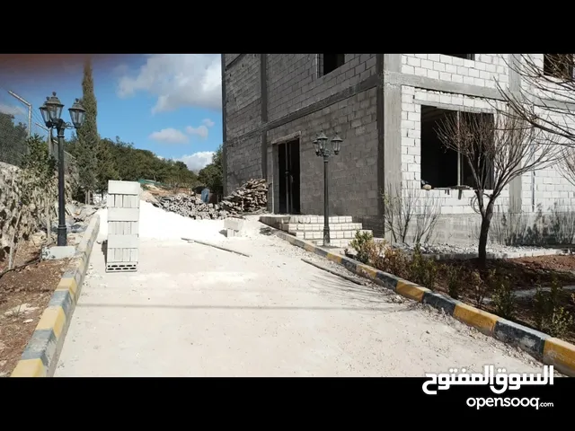 200 m2 5 Bedrooms Townhouse for Sale in Salt Jala'd