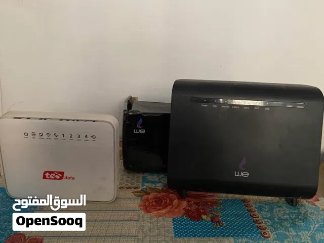 للبيع راوترين إنترنت بحالة ممتاز
