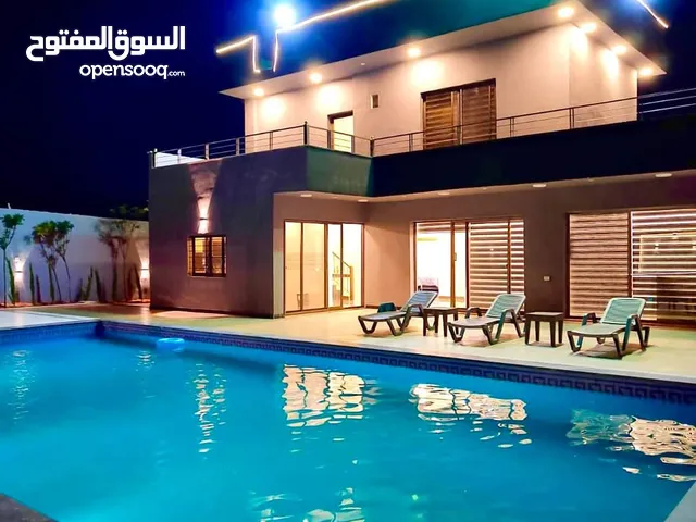 مزرعه فاخره للأيجار اليومي