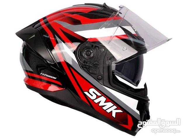 SMK red and white graphic design with DOT and ECE approved