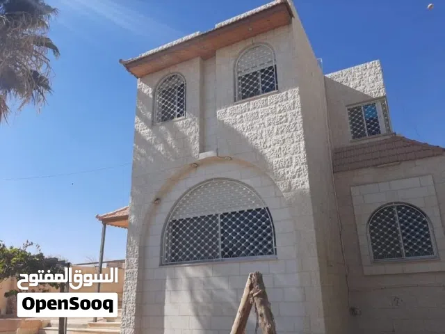 285 m2 4 Bedrooms Townhouse for Sale in Ma'an Ma'an Qasabah