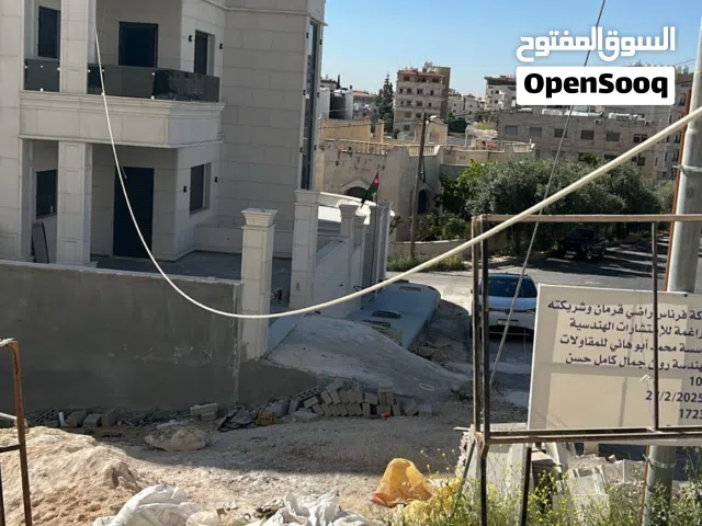 200 m2 3 Bedrooms Apartments for Rent in Zarqa Iskan Al Batrawi