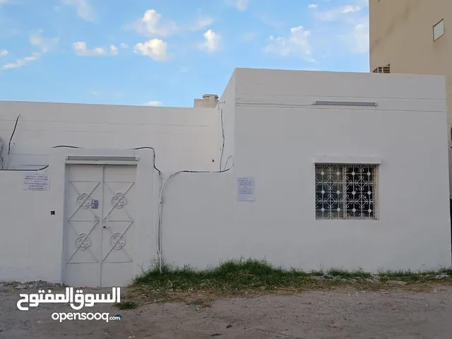 House for rent in two sections or in full, on a monthly or annual basisبيت للإيجار قسمين أو كاملا شه