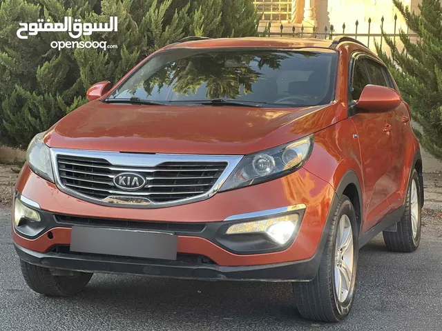 جيب كيا سبورتاج موديل 2012 بحالة ممتازة وبسعر ممتاز فور ويل