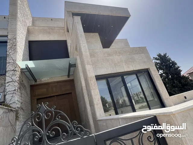370 m2 4 Bedrooms Villa for Sale in Amman Abdoun