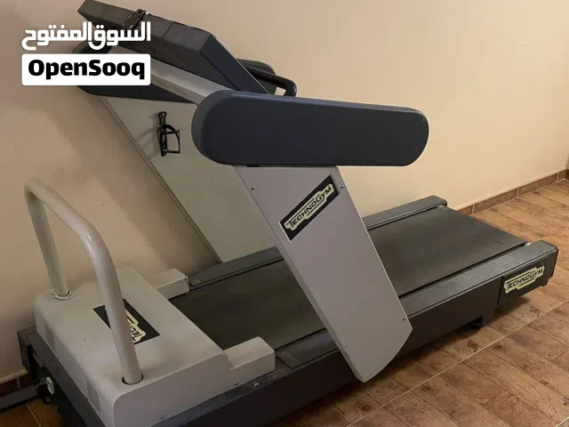 techno gym treadmill 400bd crosd trained 300bd
