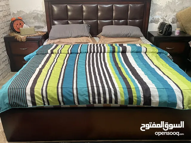 غرفة نوم للبيع بحاله ممتازه