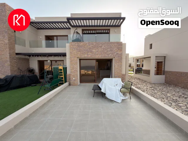 Townhouse with amazing sea view for sale in Jebel Sifah تاون هاوس في جبل سيفة للبيع