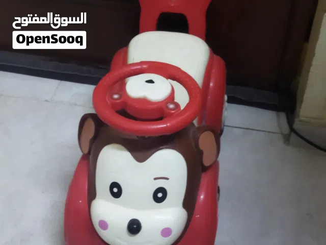 سيارة اطفال جديده لم تستعمل قط