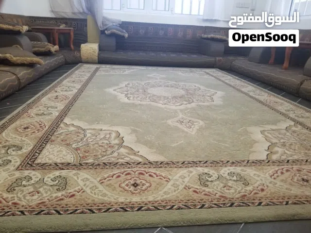 سجاد تركي هانوفر نخب أول مليون و نص غرزة بالمتر 5 نجوم مقاس 2 × 3 متر سمك محترم زيتوني اخضر بيج