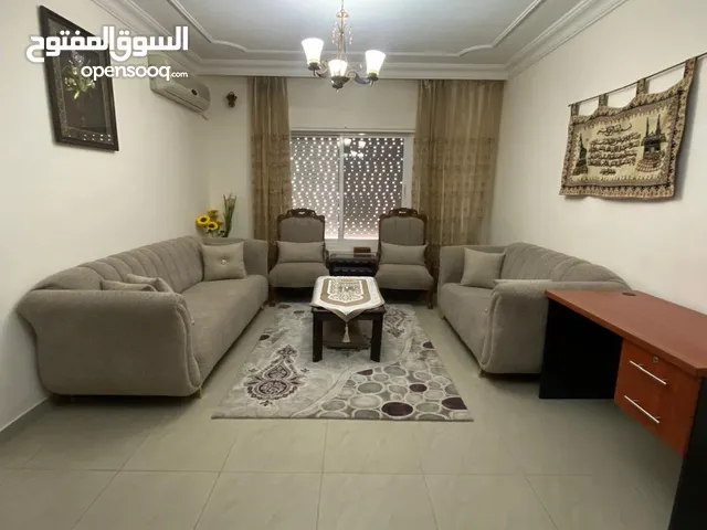 شقة طابق اول - منطقة البيادر ابو السوس