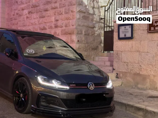 2020 Volkswagen Golf GTI Standard
