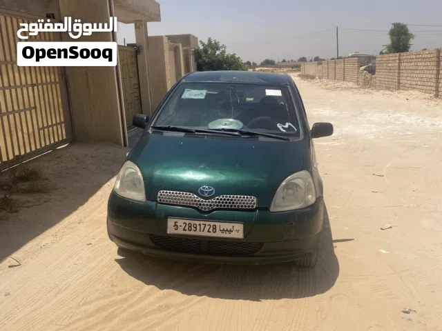 2002 تويوتا يارس Y