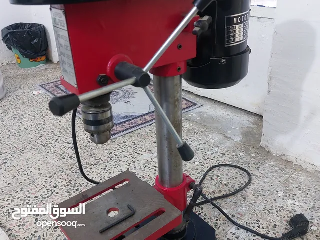 دريل حديد وخشب والمنيوم ((5سرعات )) جديد استخدام قليل جداً استخدام بيتي