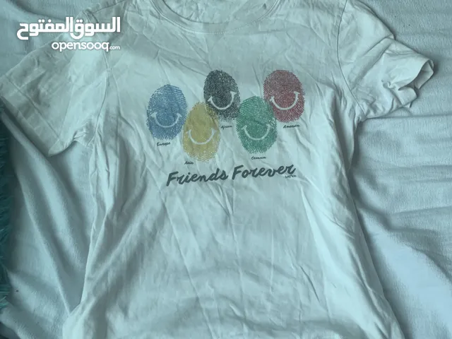 T-shirt bossini من عمر 9-12 في سعر مناسب جدا تعاون الجديد للقارات friends forever